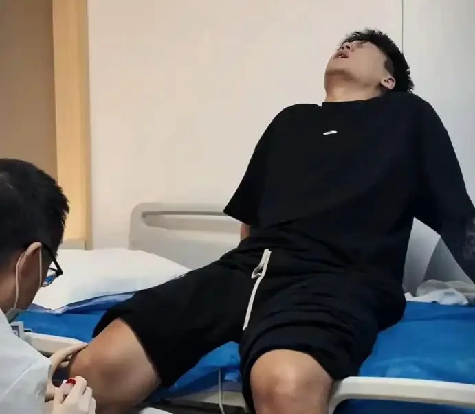 如何通过快攻训练提升团队协作能力?_2